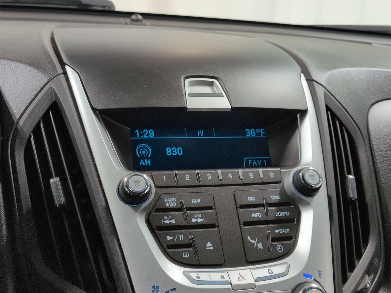 Thumbnail: 2011 Chevrolet Equinox - 29