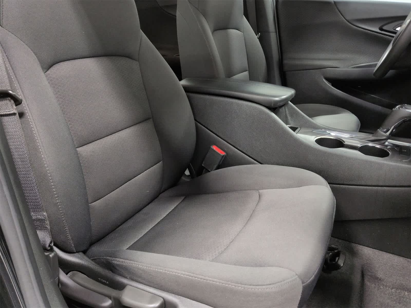 Thumbnail: 2020 Chevrolet Malibu - 24