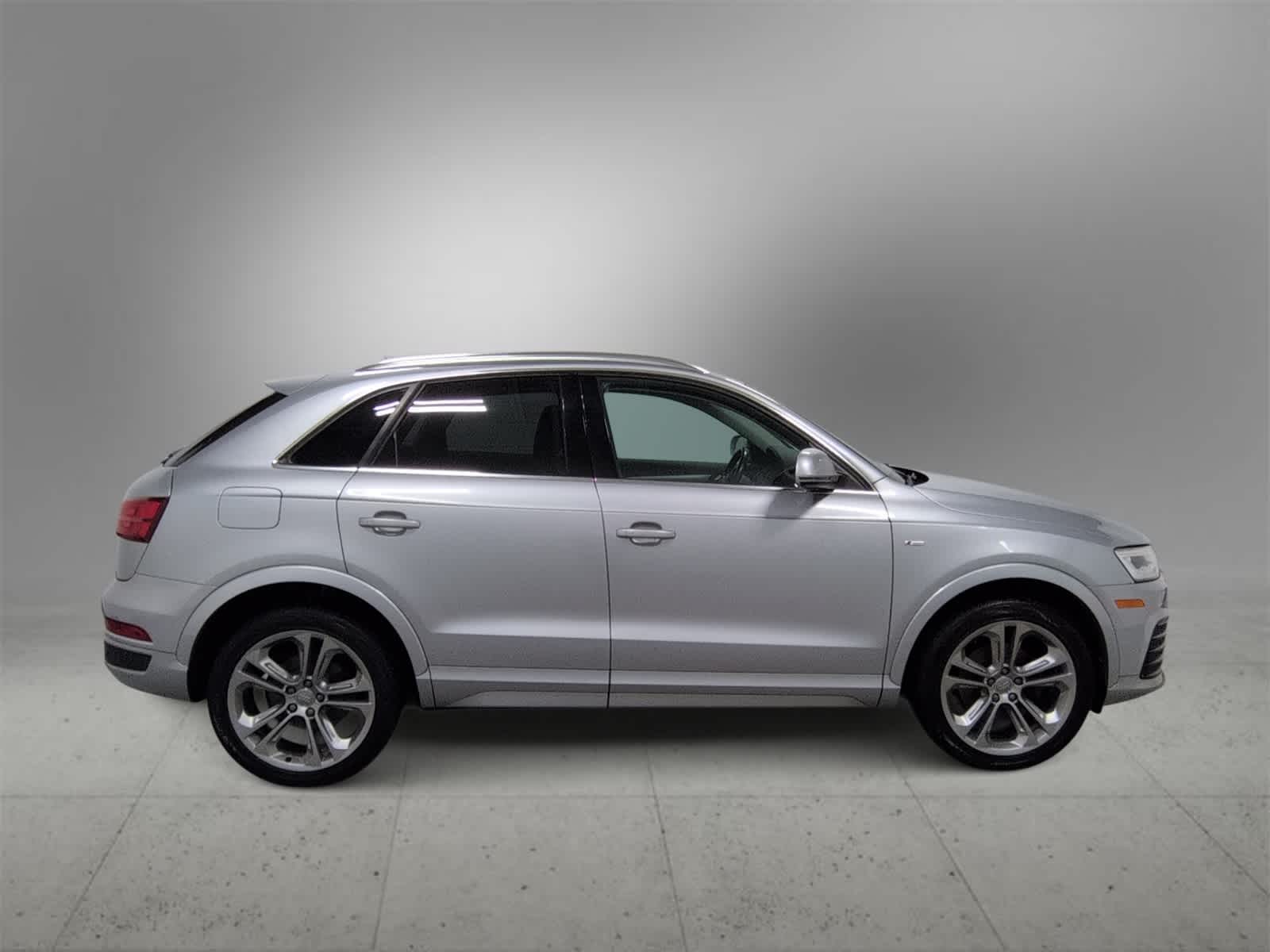 Thumbnail: 2016 Audi Q3 - 9