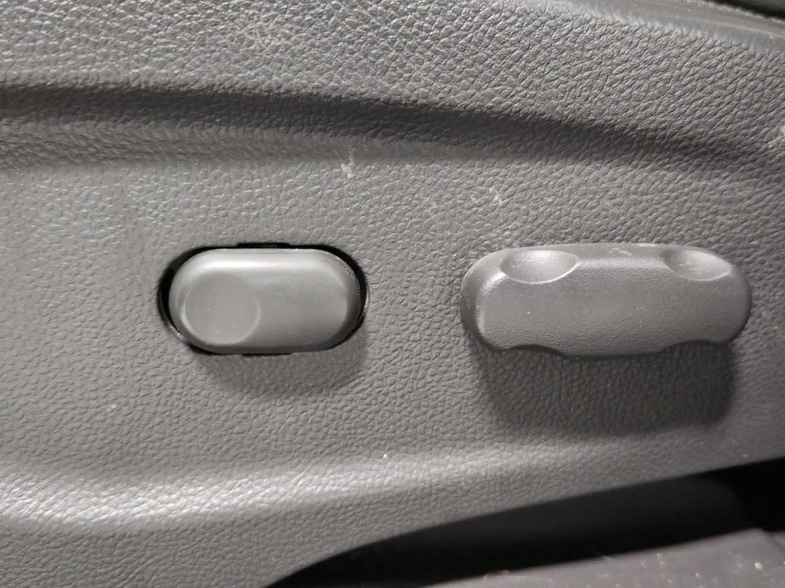 Thumbnail: 2019 Buick Encore - 16