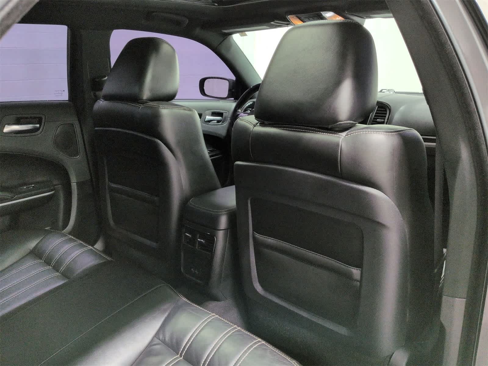 Thumbnail: 2022 Chrysler 300 - 19