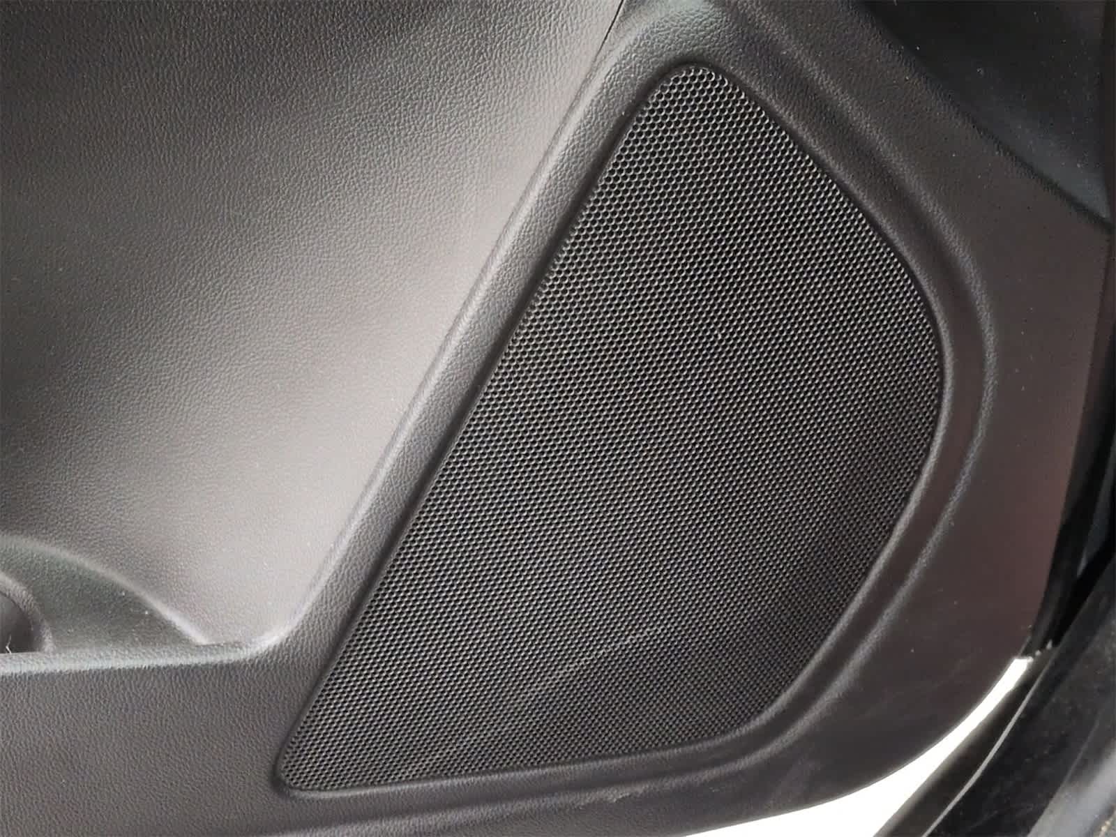 Thumbnail: 2017 Chevrolet Colorado - 29