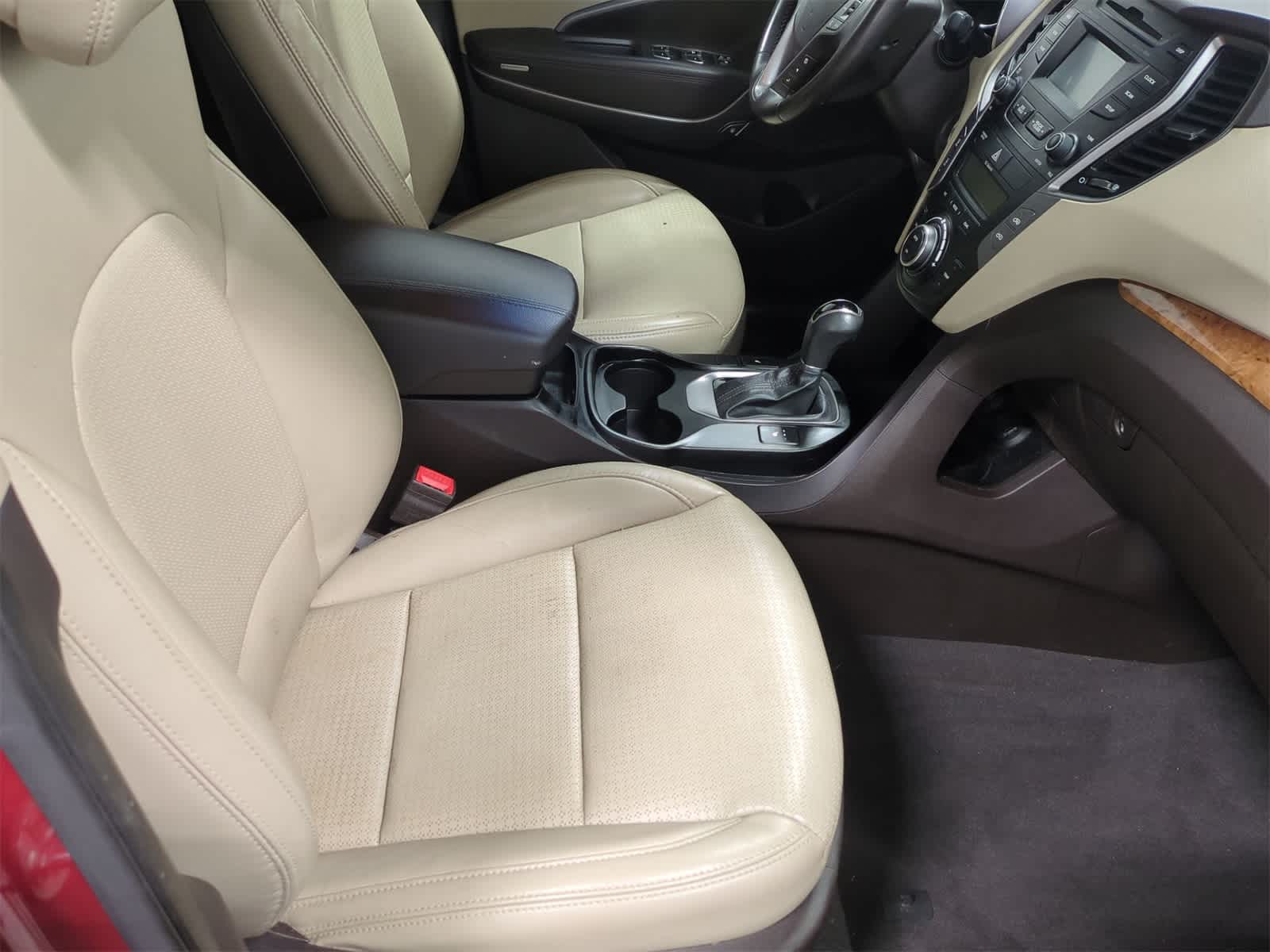Thumbnail: 2013 Hyundai Santa Fe - 22
