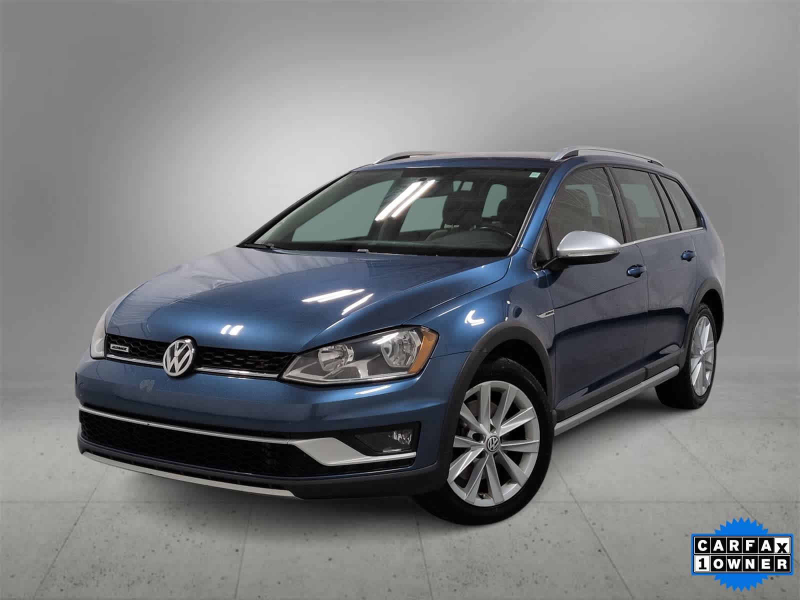 2017 Volkswagen Golf Alltrack Alltrack S's photo