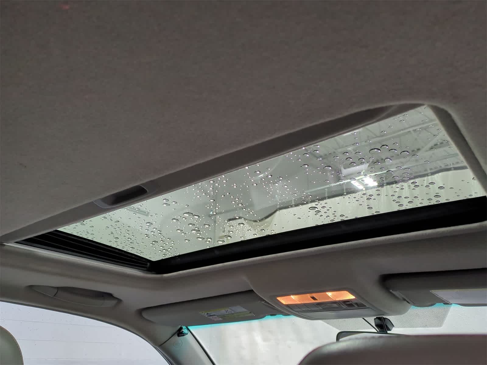 Thumbnail: 2010 Toyota Highlander - 23