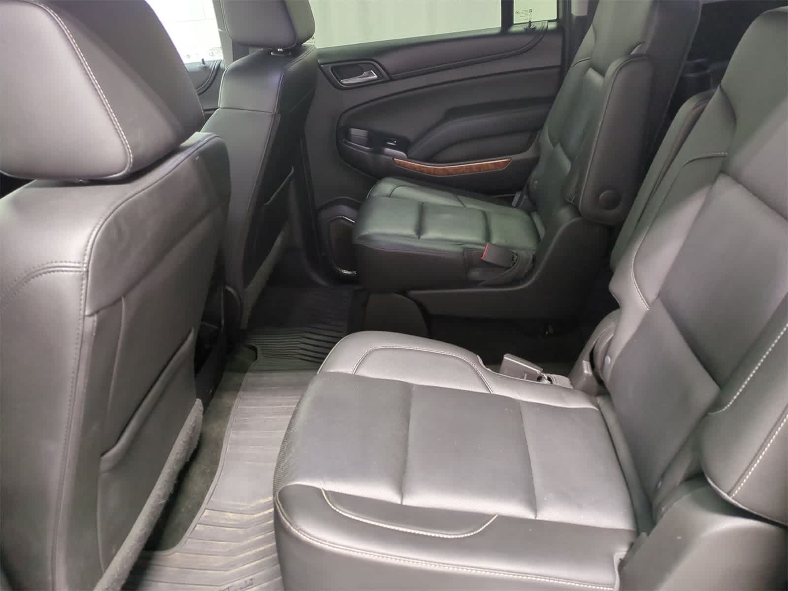 Thumbnail: 2018 Chevrolet Suburban - 20