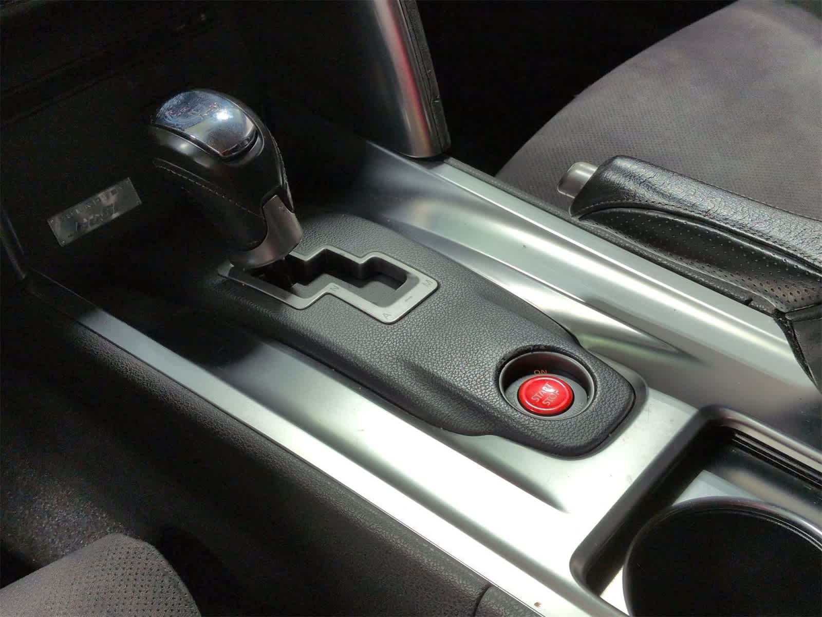 Thumbnail: 2010 Nissan GT-R - 31