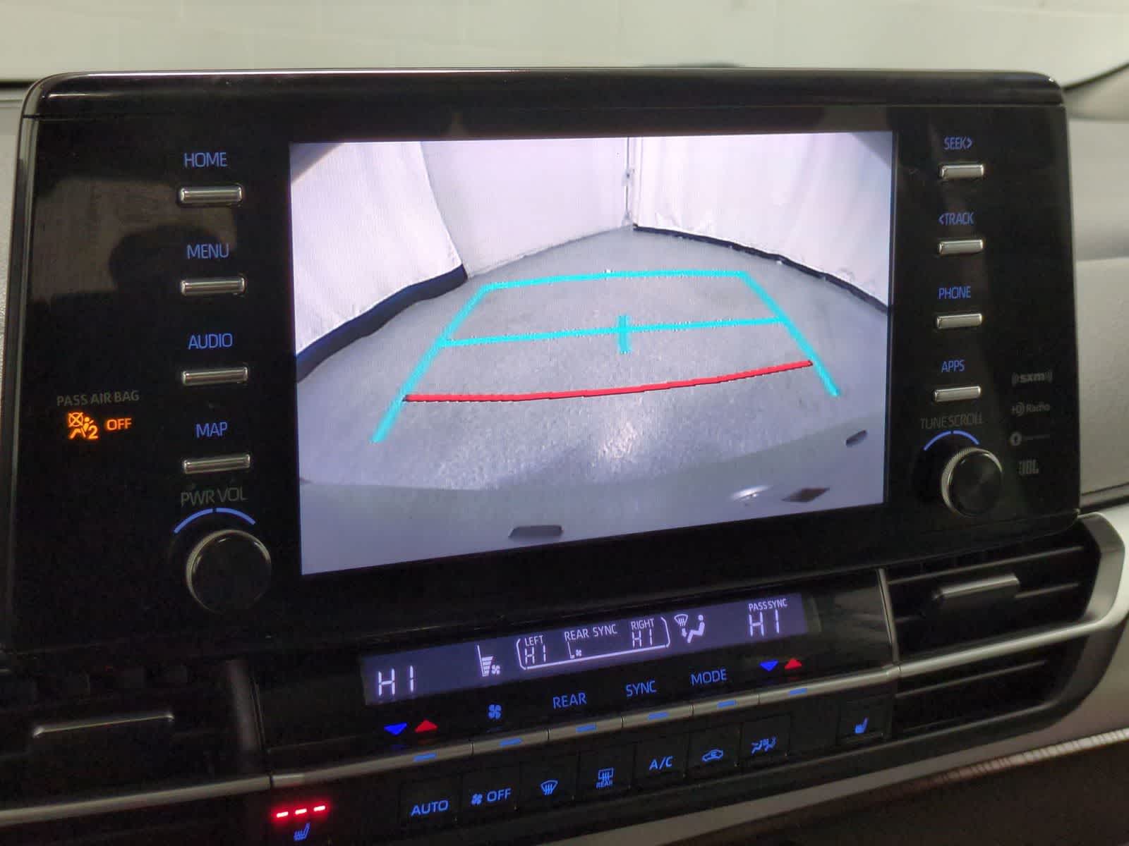 Thumbnail: 2021 Toyota Sienna - 39