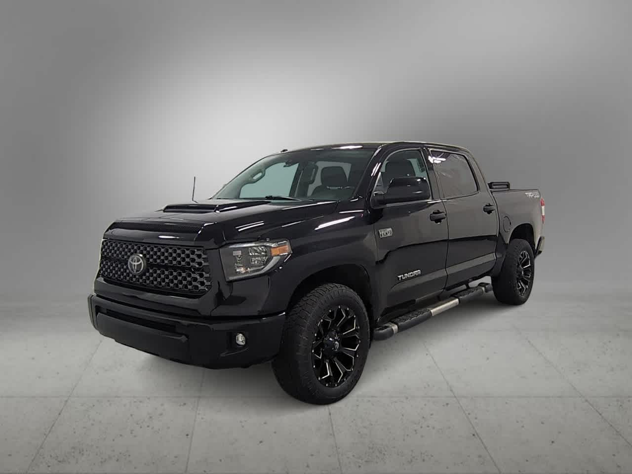 Thumbnail: 2019 Toyota Tundra - 4