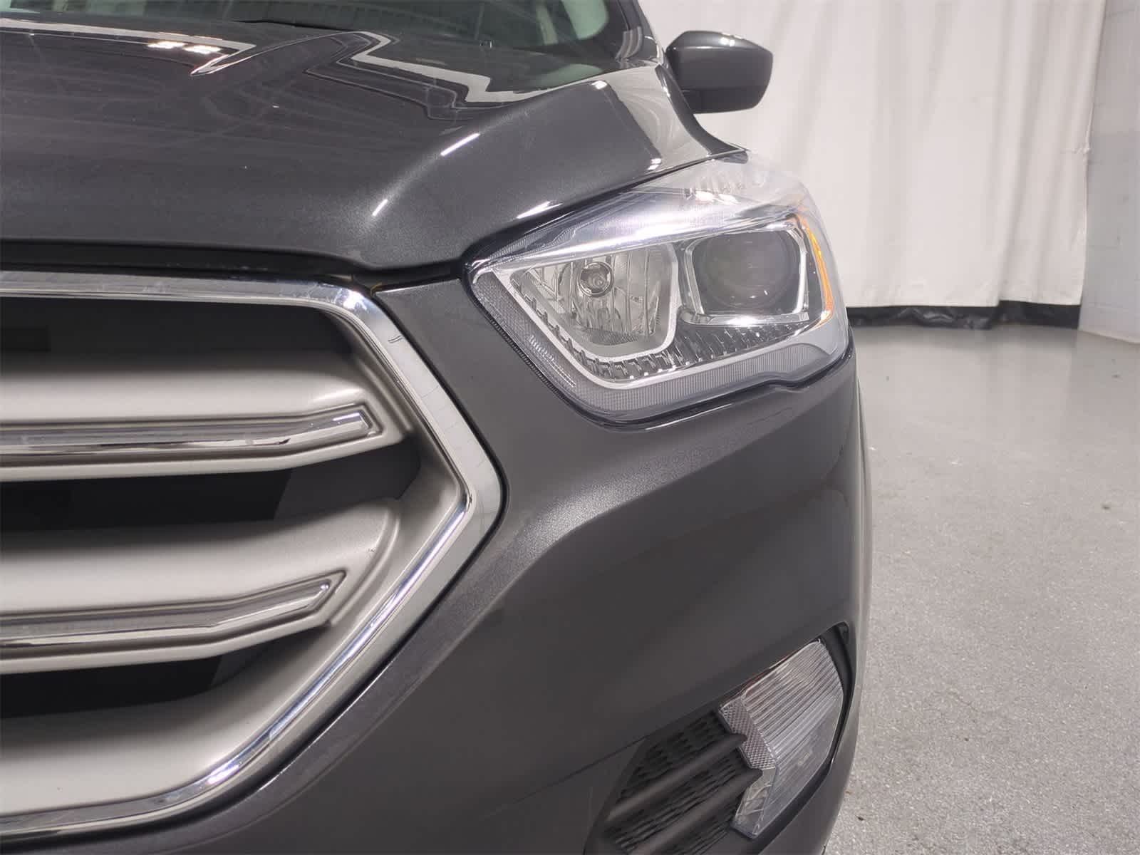 Thumbnail: 2019 Ford Escape - 11