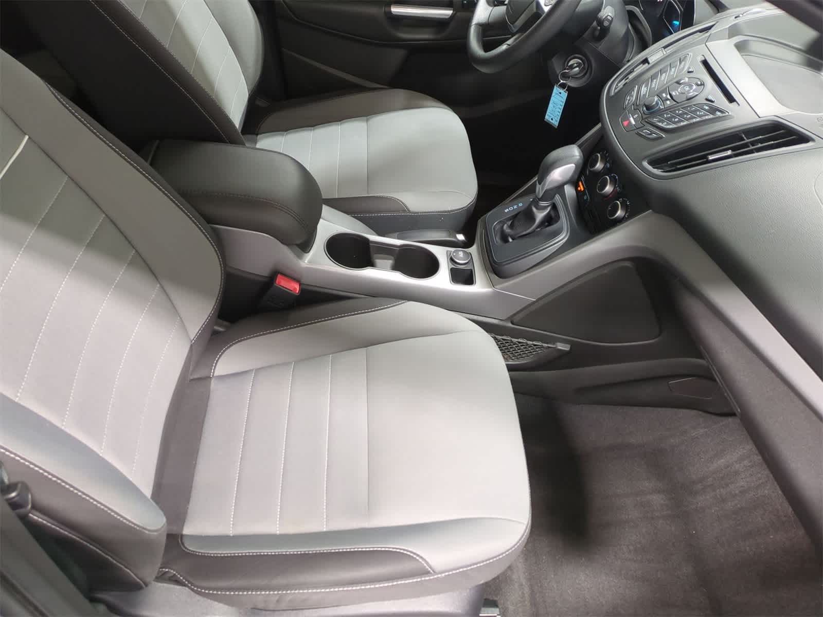Thumbnail: 2015 Ford Escape - 22