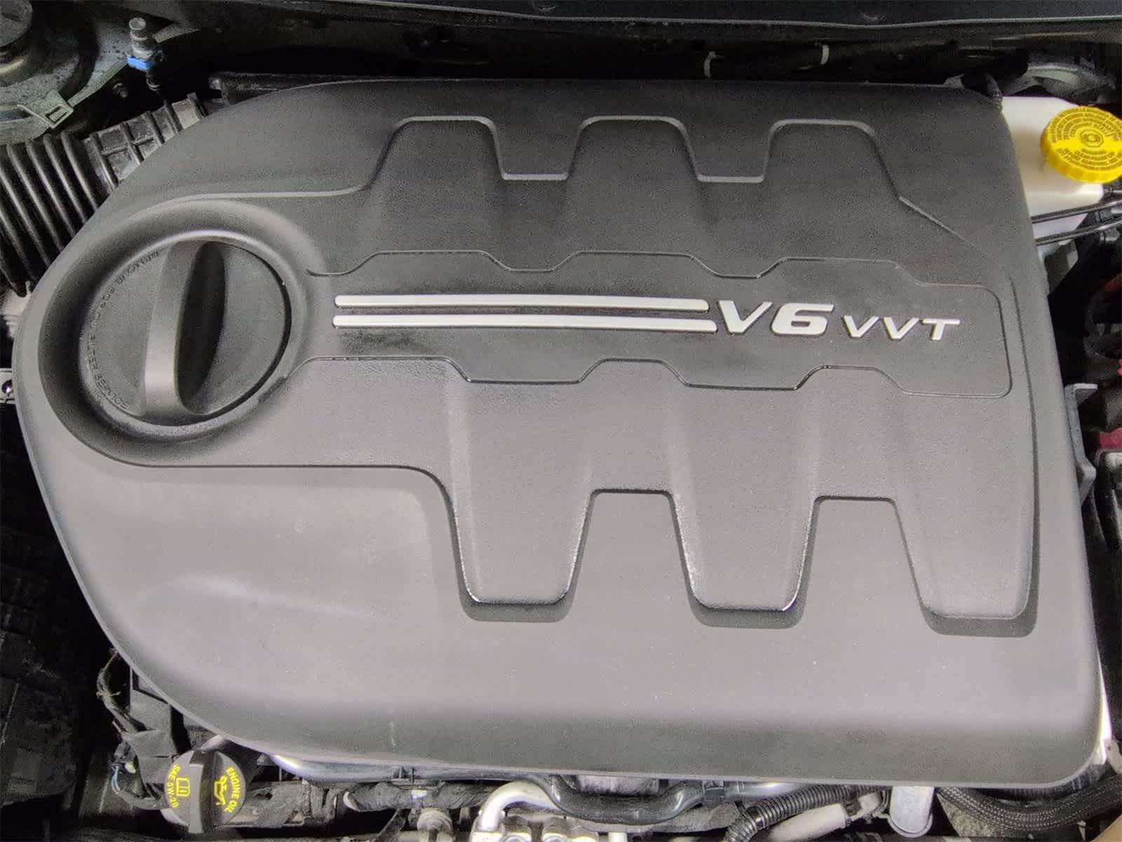 Thumbnail: 2019 Jeep Cherokee - 15