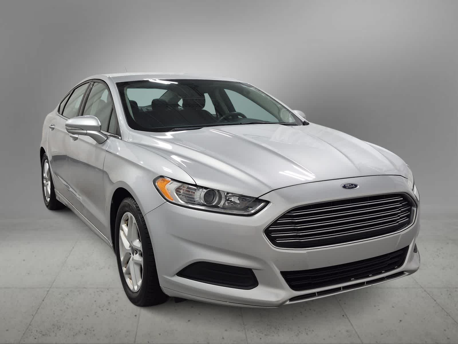 Thumbnail: 2016 Ford Fusion - 2