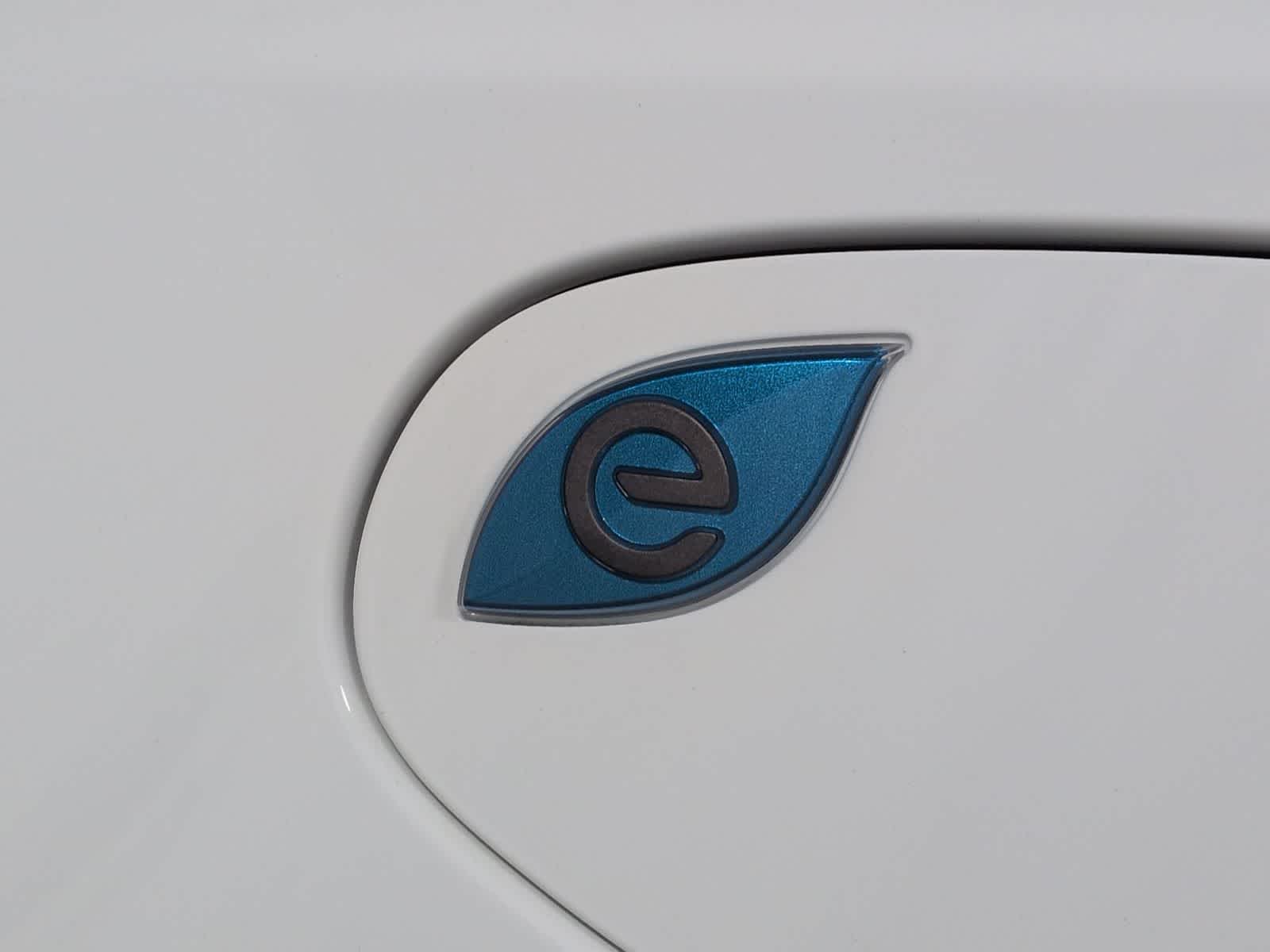 Thumbnail: 2022 Chrysler Pacifica - 13