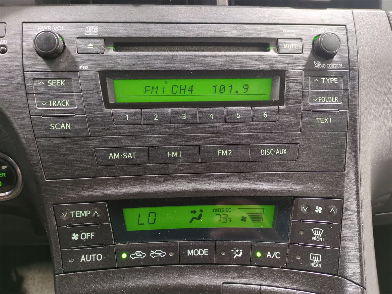 Thumbnail: 2010 Toyota Prius - 28