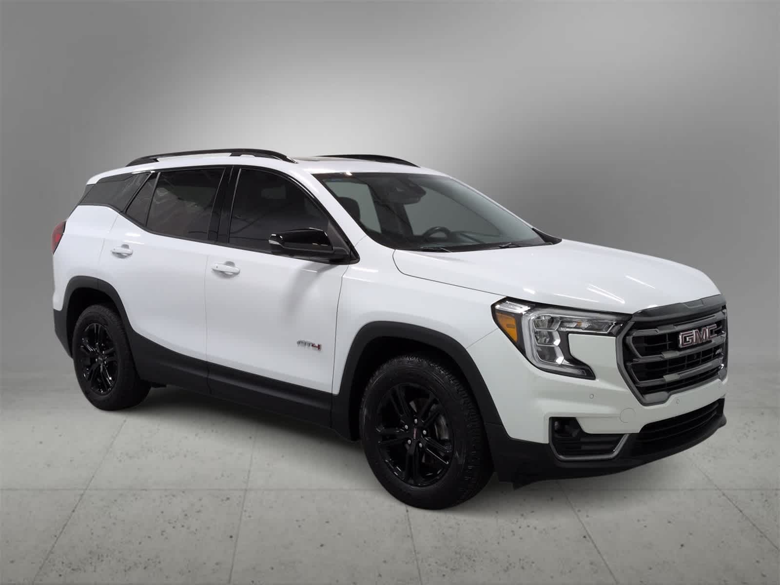 Thumbnail: 2022 GMC Terrain - 2