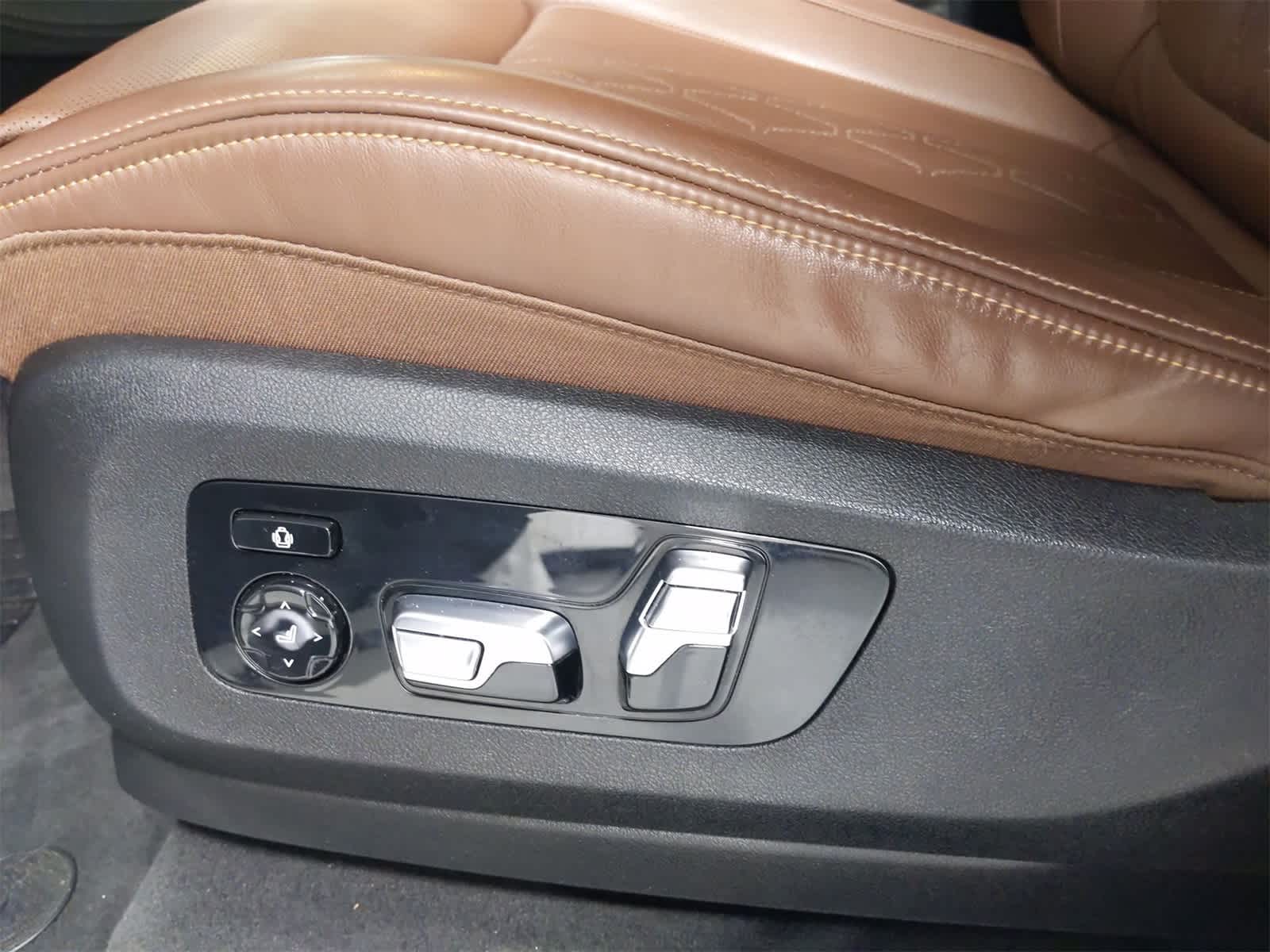 Thumbnail: 2020 BMW X7 - 17