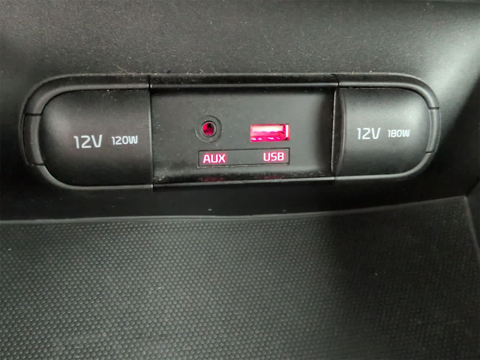 Thumbnail: 2018 Kia Soul - 32
