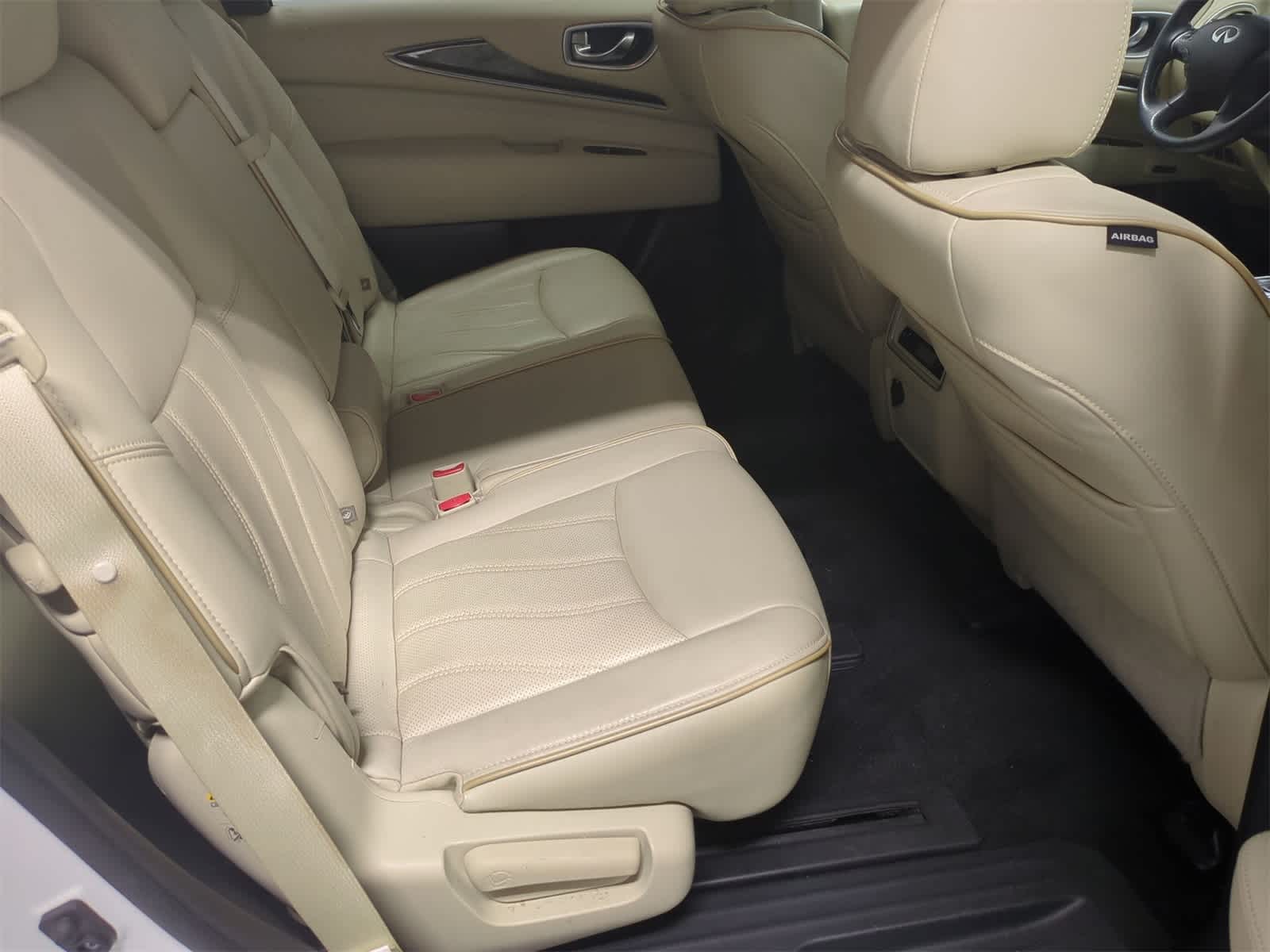 Thumbnail: 2015 INFINITI QX60 - 23