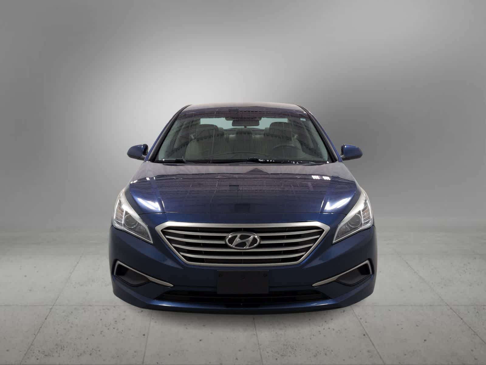 Thumbnail: 2017 Hyundai Sonata - 3