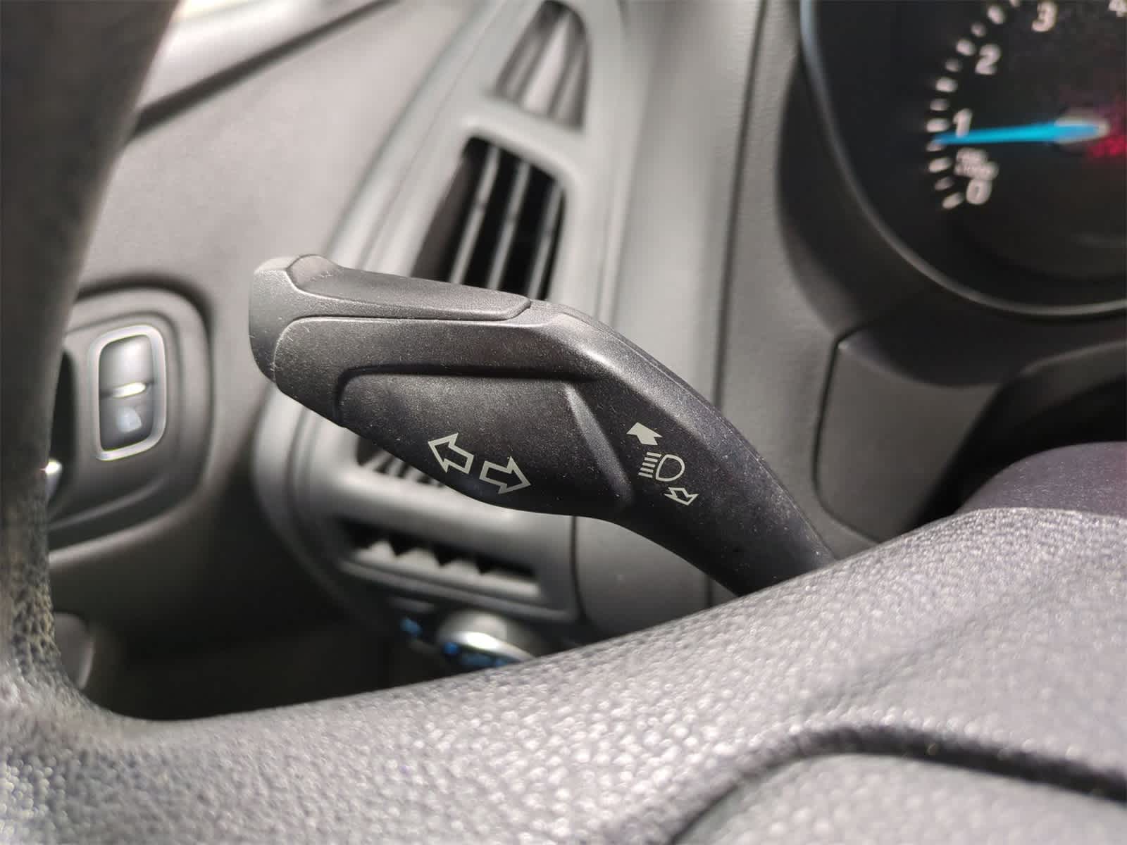 Thumbnail: 2016 Ford Focus - 29