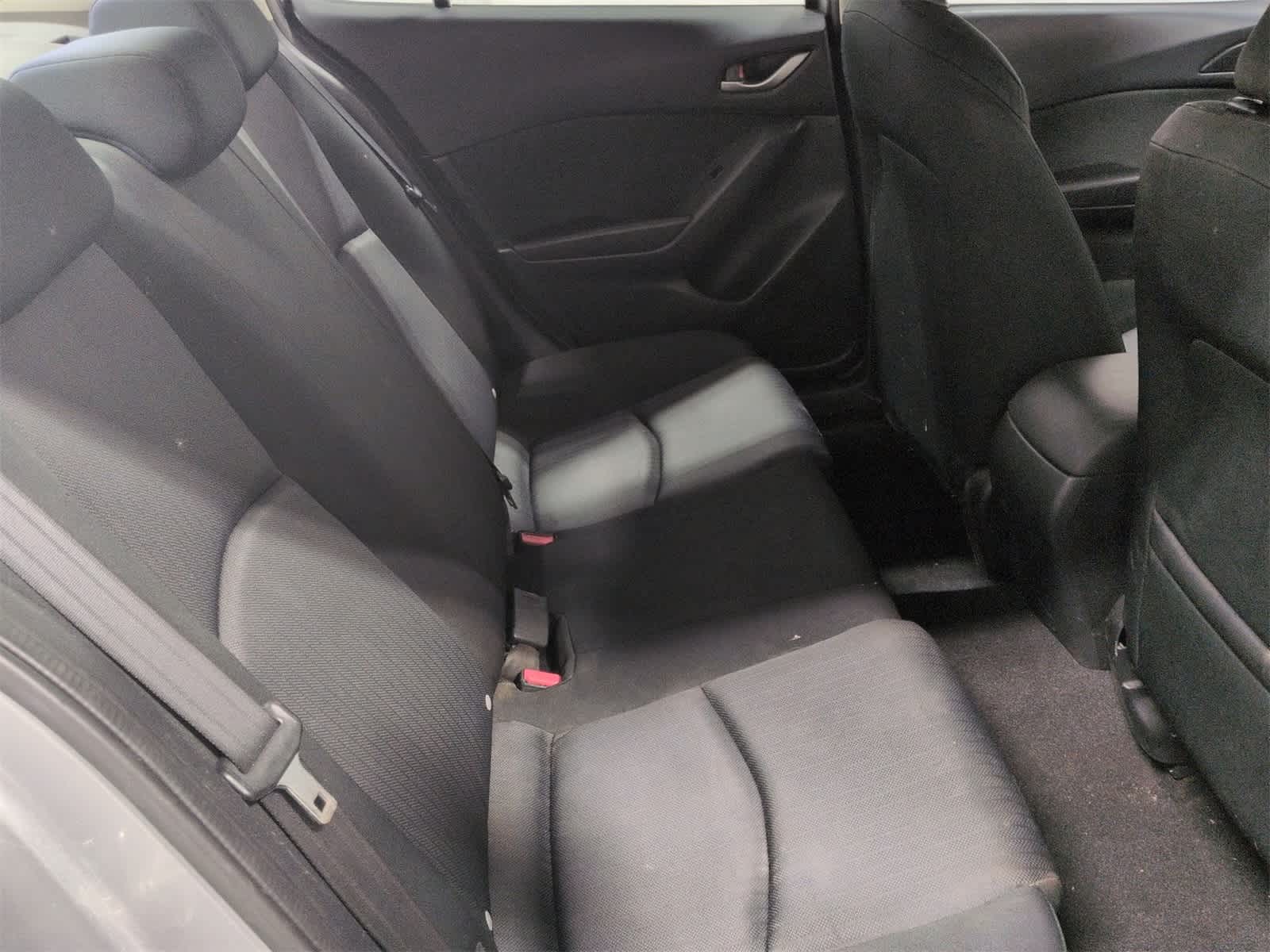 Thumbnail: 2015 Mazda Mazda3 - 21