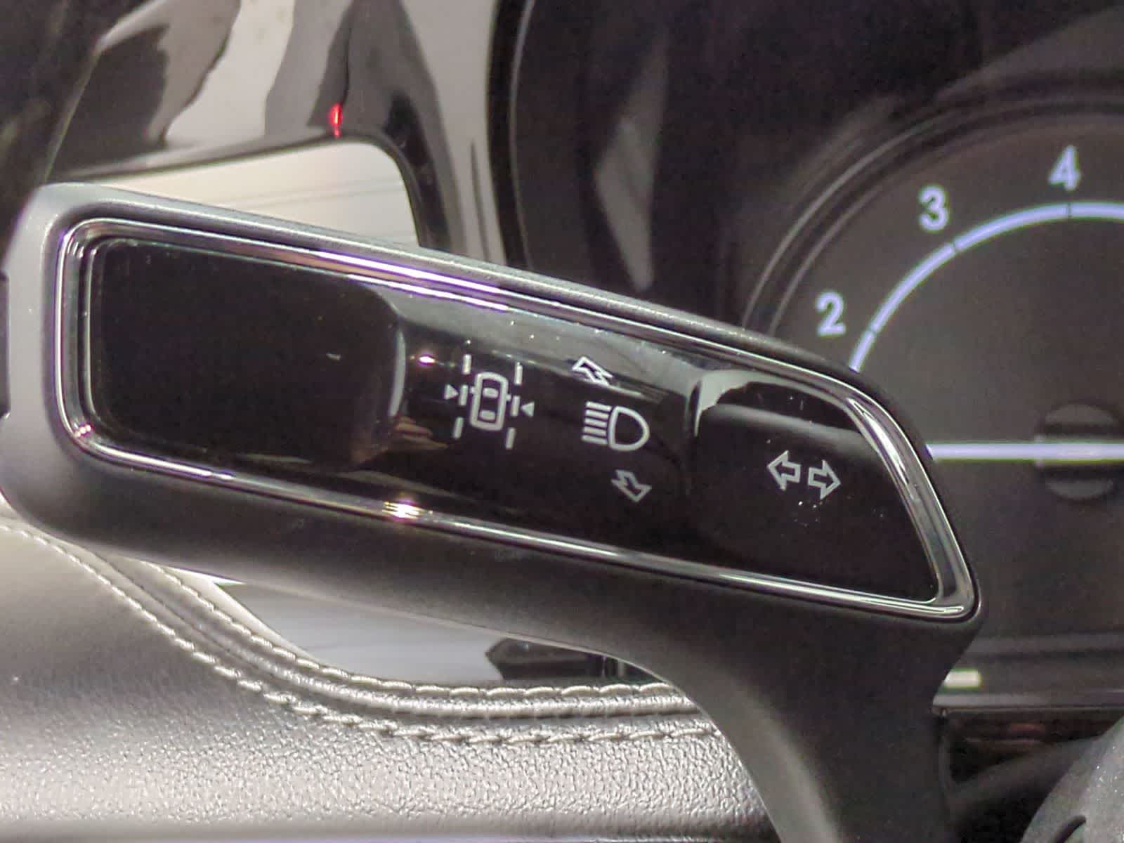 Thumbnail: 2020 Lincoln Corsair - 33