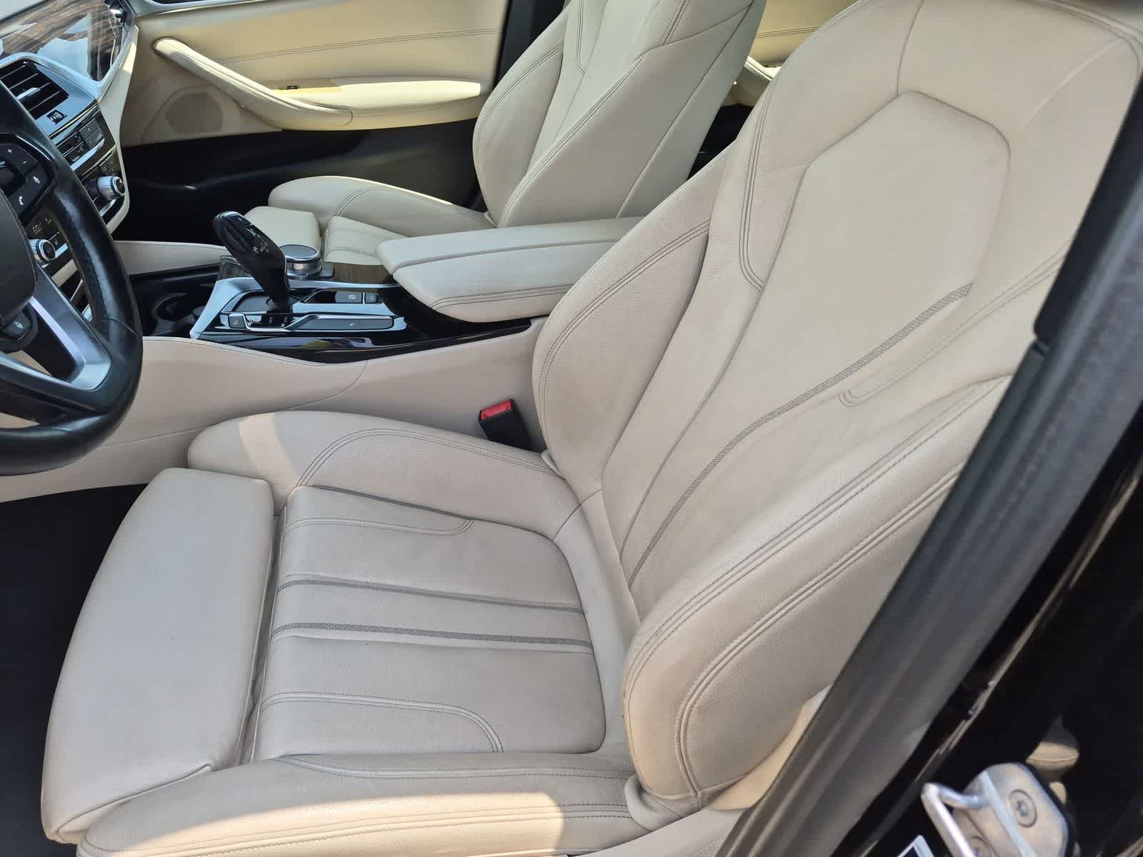 Thumbnail: 2017 BMW 5 Series - 16