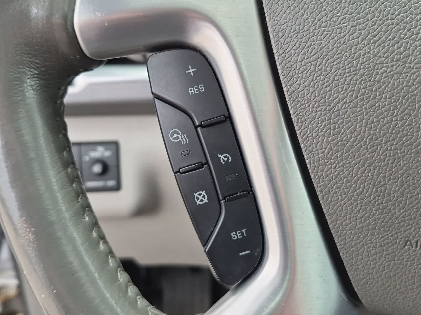 Thumbnail: 2017 GMC Acadia - 33