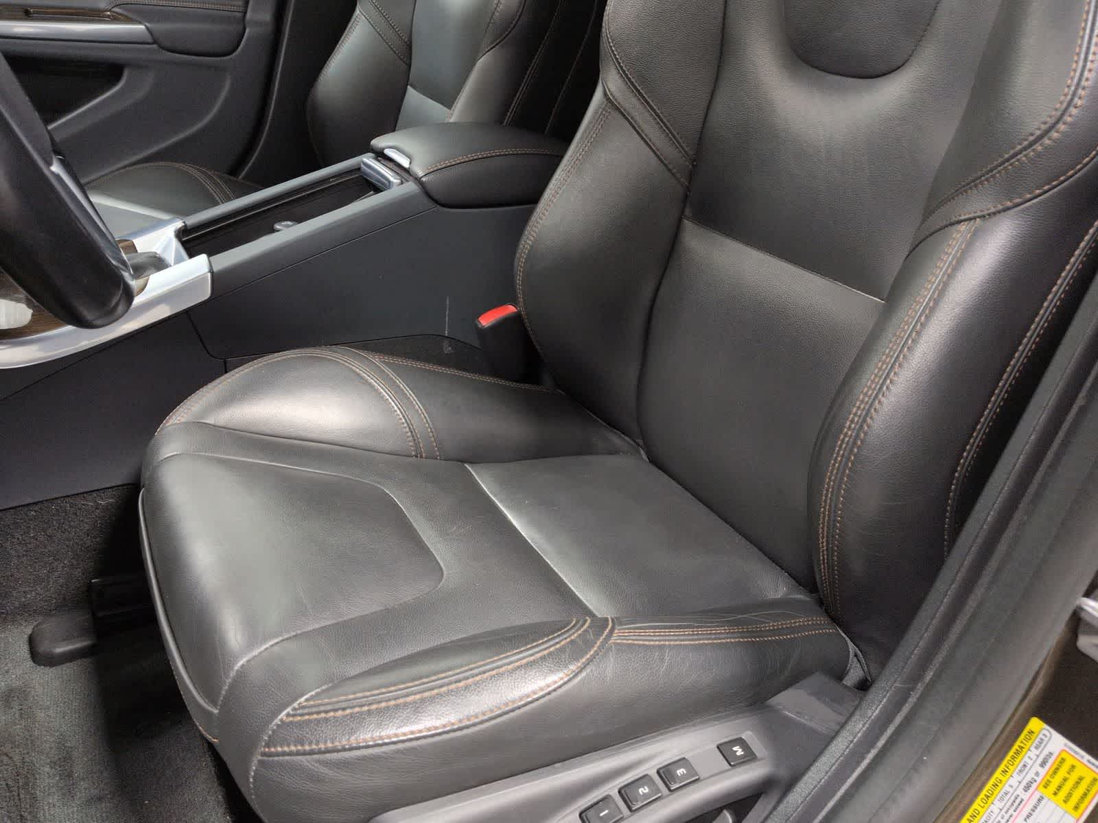 Thumbnail: 2015 Volvo S60 - 18