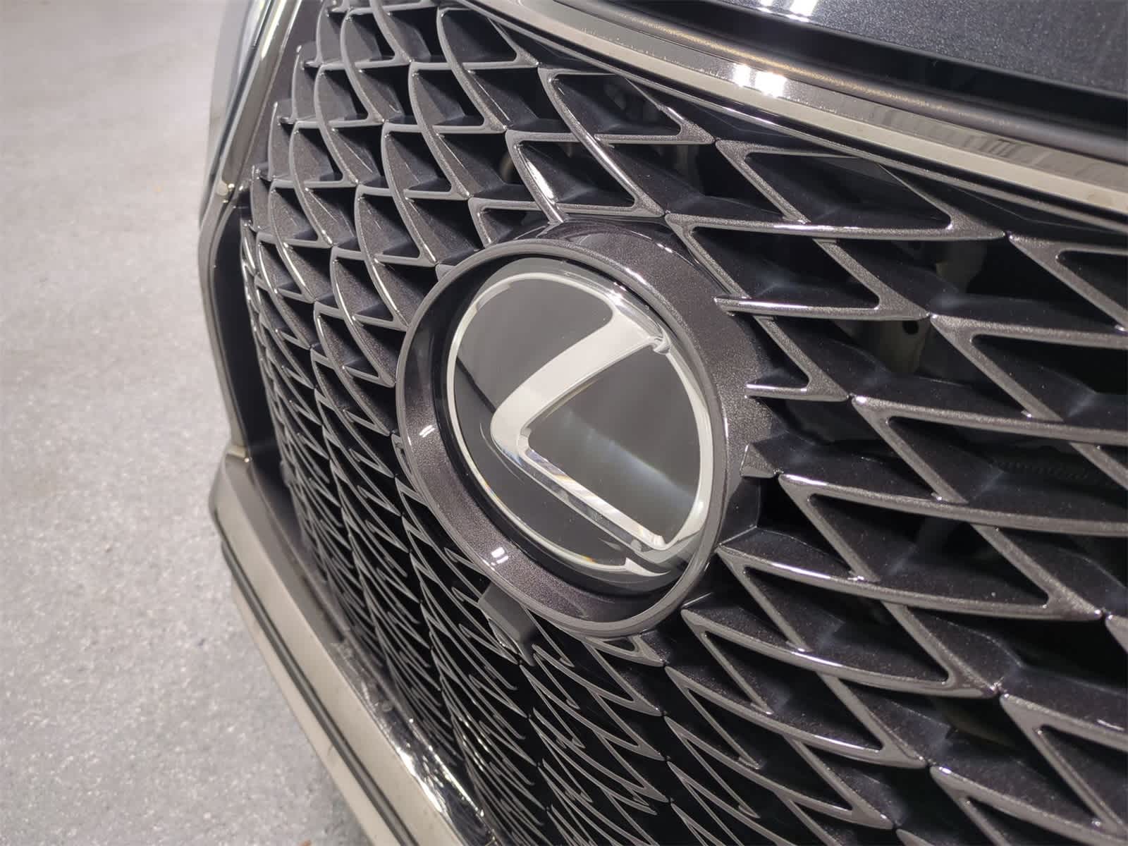 Thumbnail: 2022 Lexus RX - 12