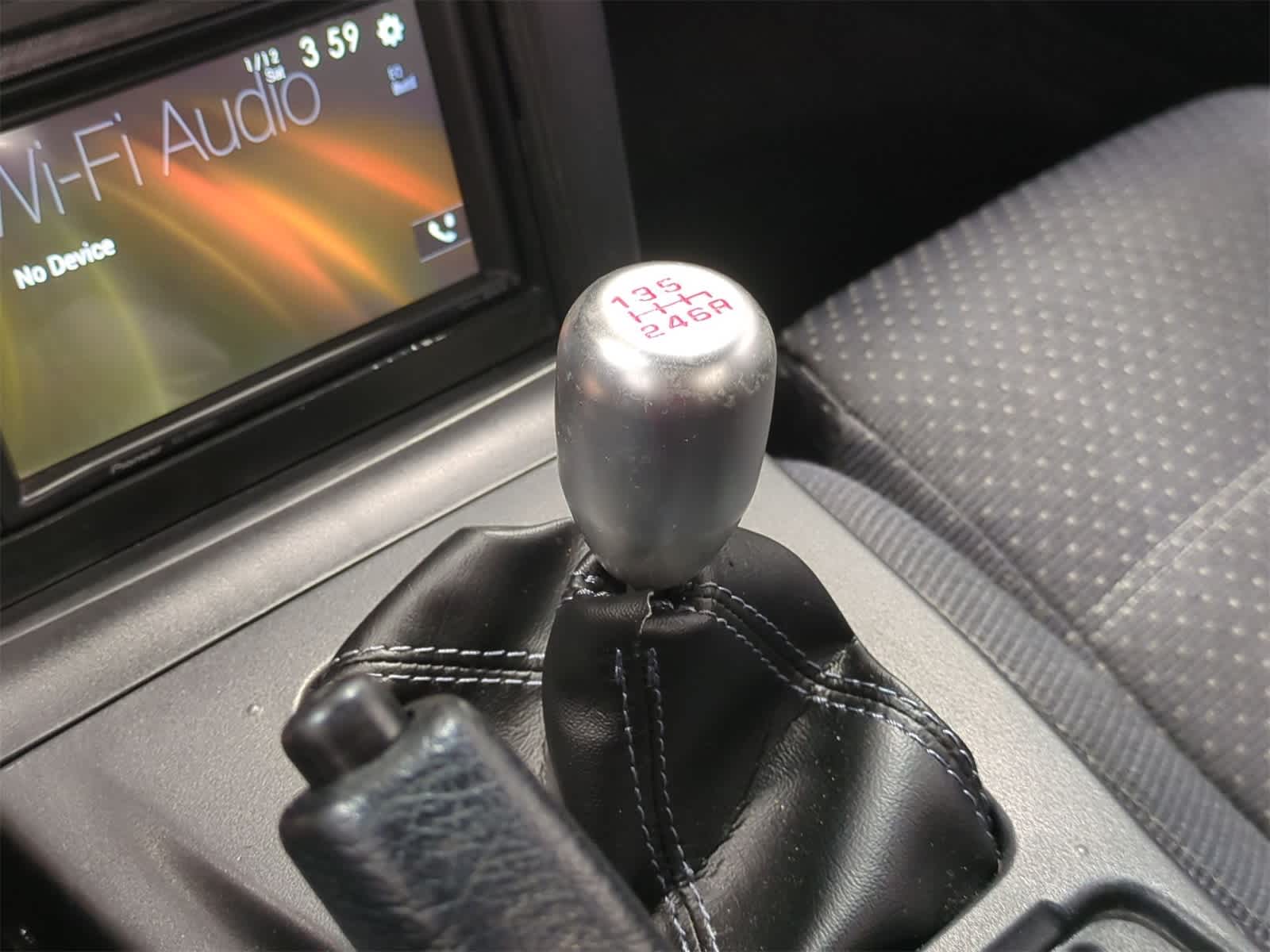 Thumbnail: 1994 Mazda MX-5 Miata - 24