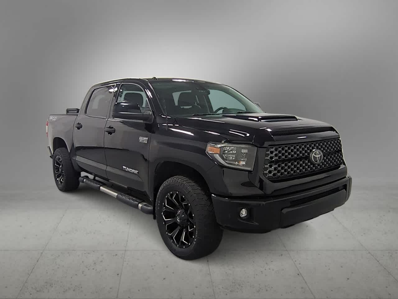 Thumbnail: 2019 Toyota Tundra - 2