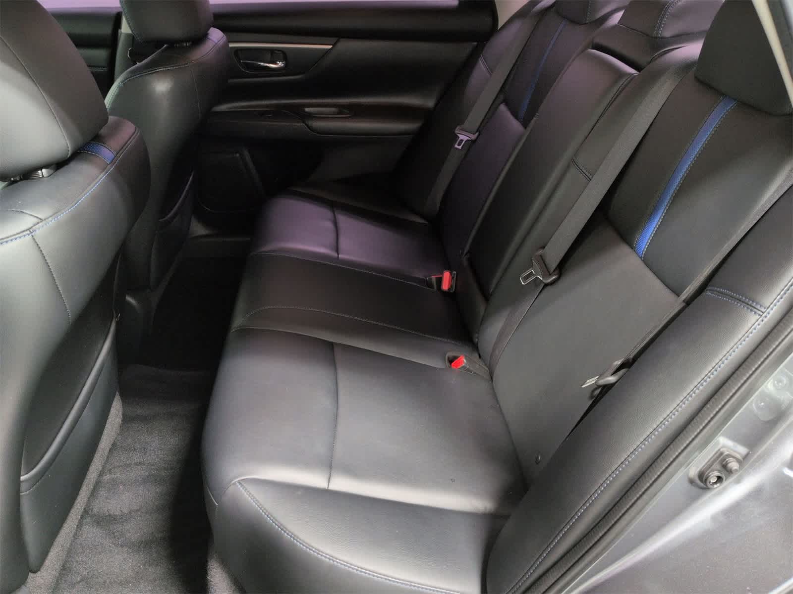 Thumbnail: 2018 Nissan Altima - 20