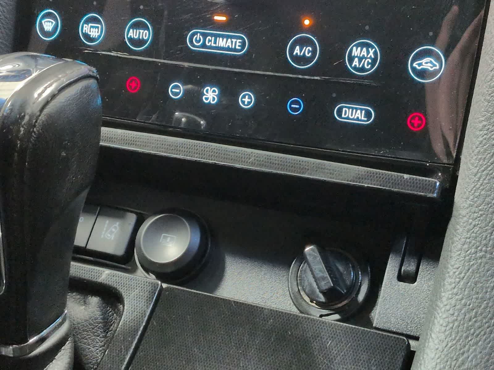 Thumbnail: 2017 Ford Taurus - 38