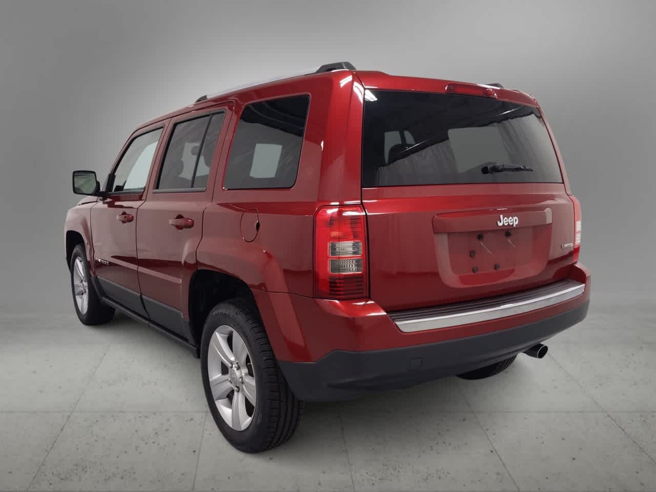Thumbnail: 2014 Jeep Patriot - 6