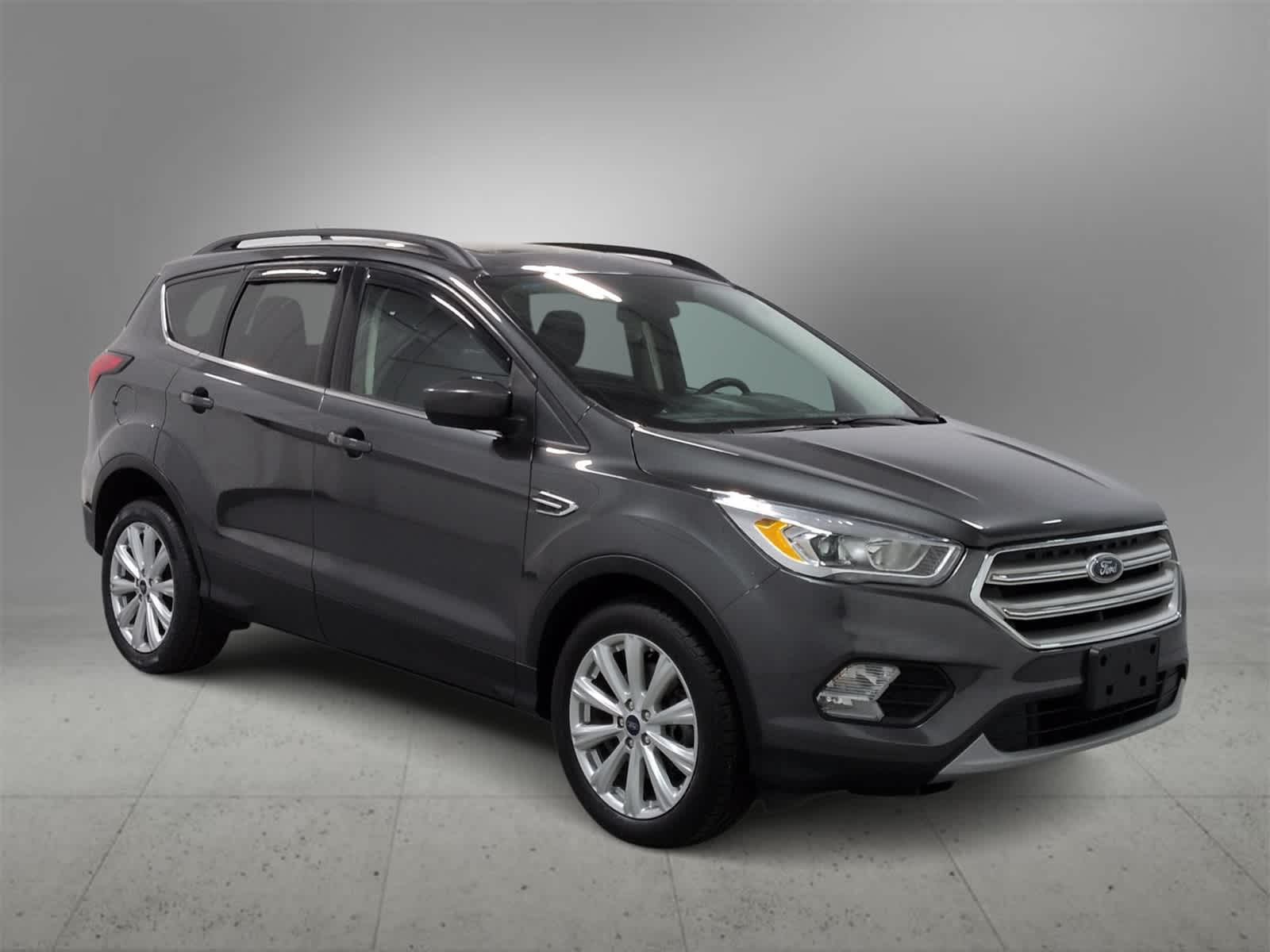 2019 Ford Escape SEL photo 2