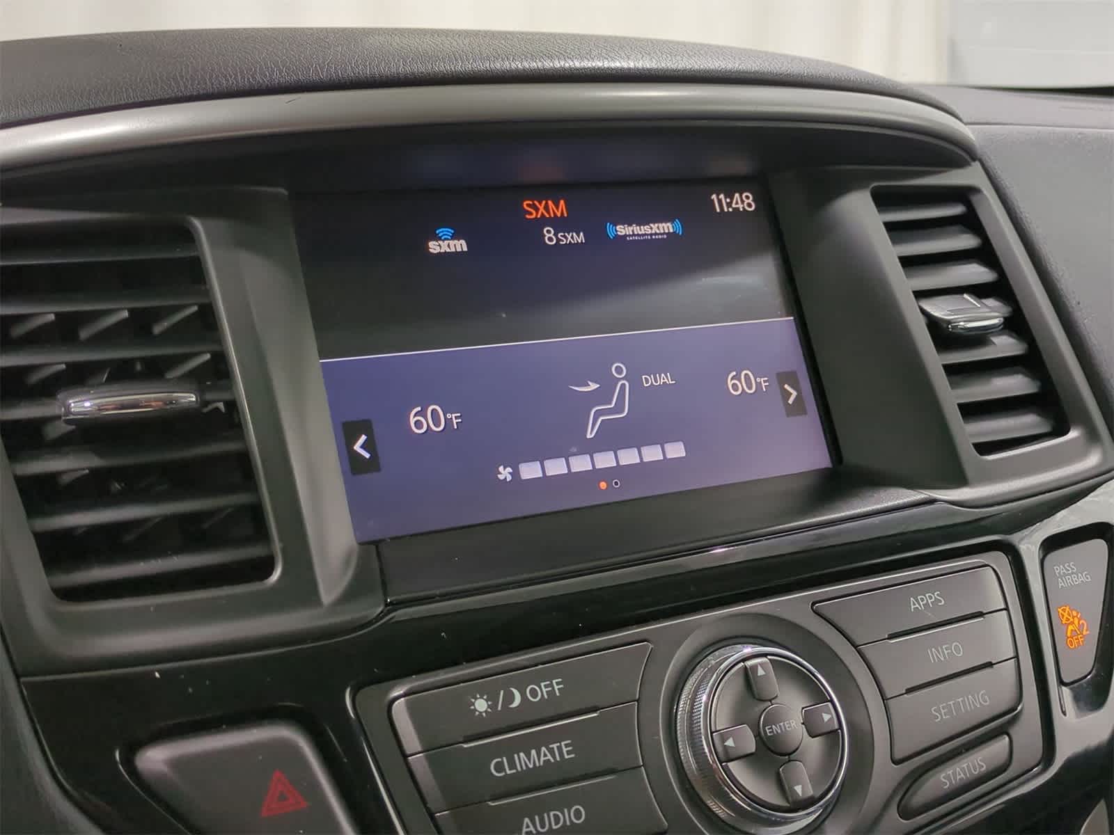 Thumbnail: 2017 Nissan Pathfinder - 28