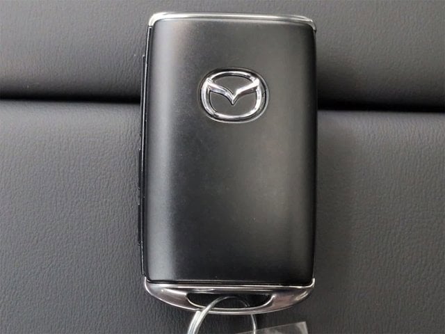 Thumbnail: 2026 Mazda CX-70 - 38