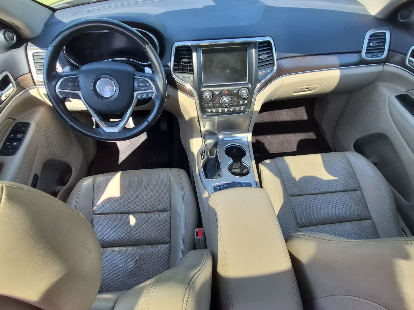Thumbnail: 2017 Jeep Grand Cherokee - 16