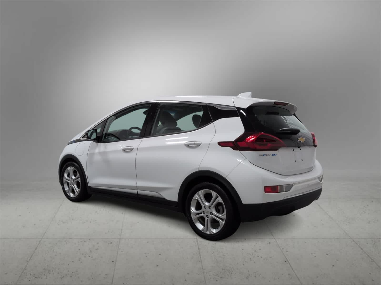 Thumbnail: 2017 Chevrolet Bolt EV - 6