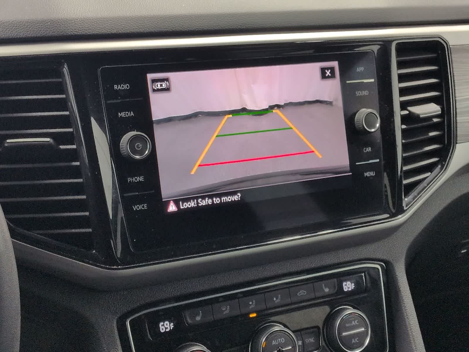 Thumbnail: 2023 Volkswagen Atlas - 29