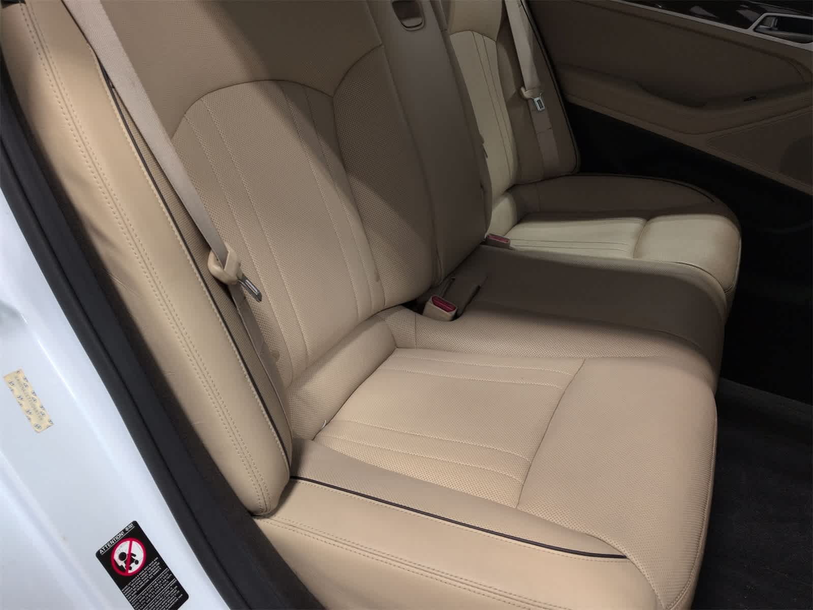 Thumbnail: 2015 Hyundai Genesis - 22