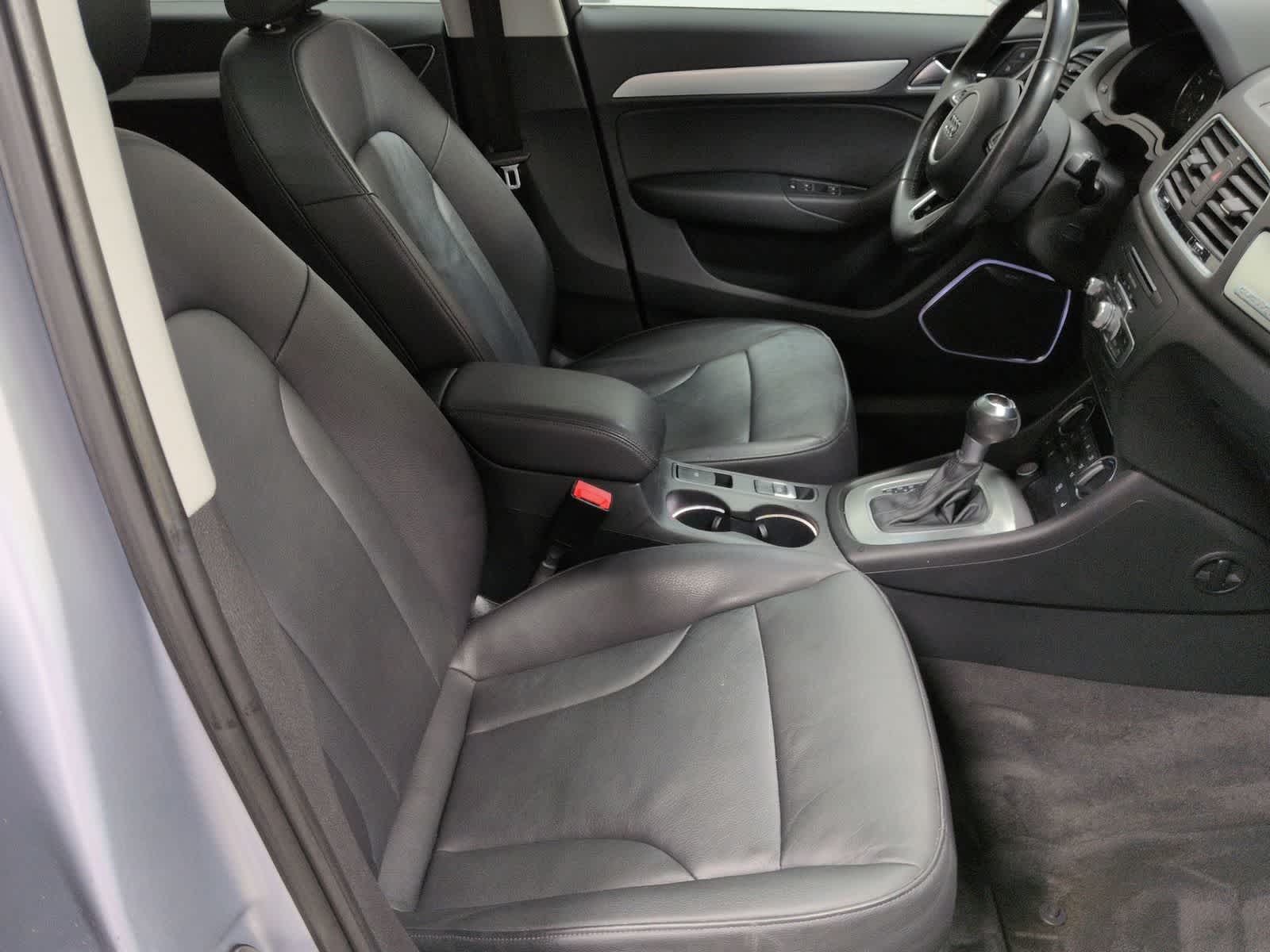 Thumbnail: 2016 Audi Q3 - 26