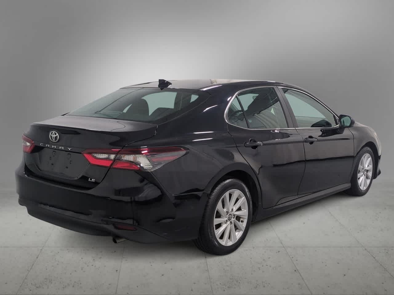 Thumbnail: 2021 Toyota Camry - 8
