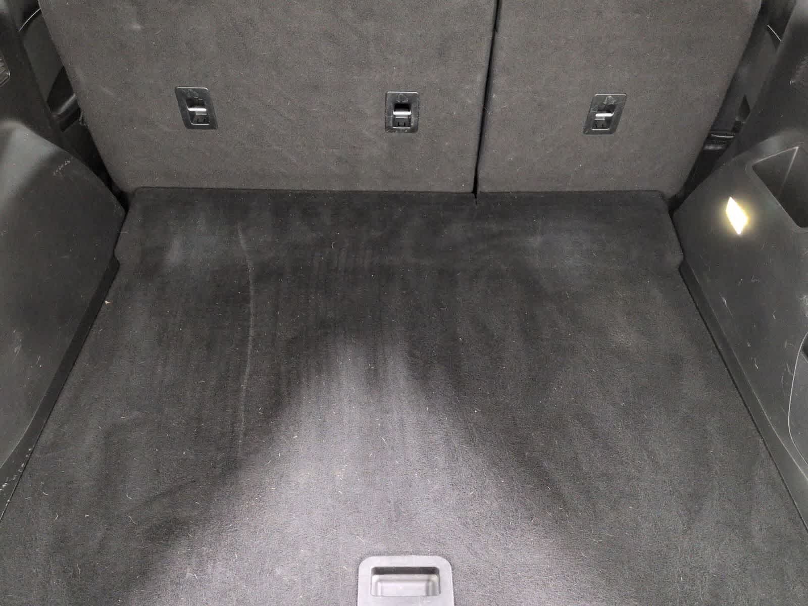 Thumbnail: 2017 Ford Edge - 33