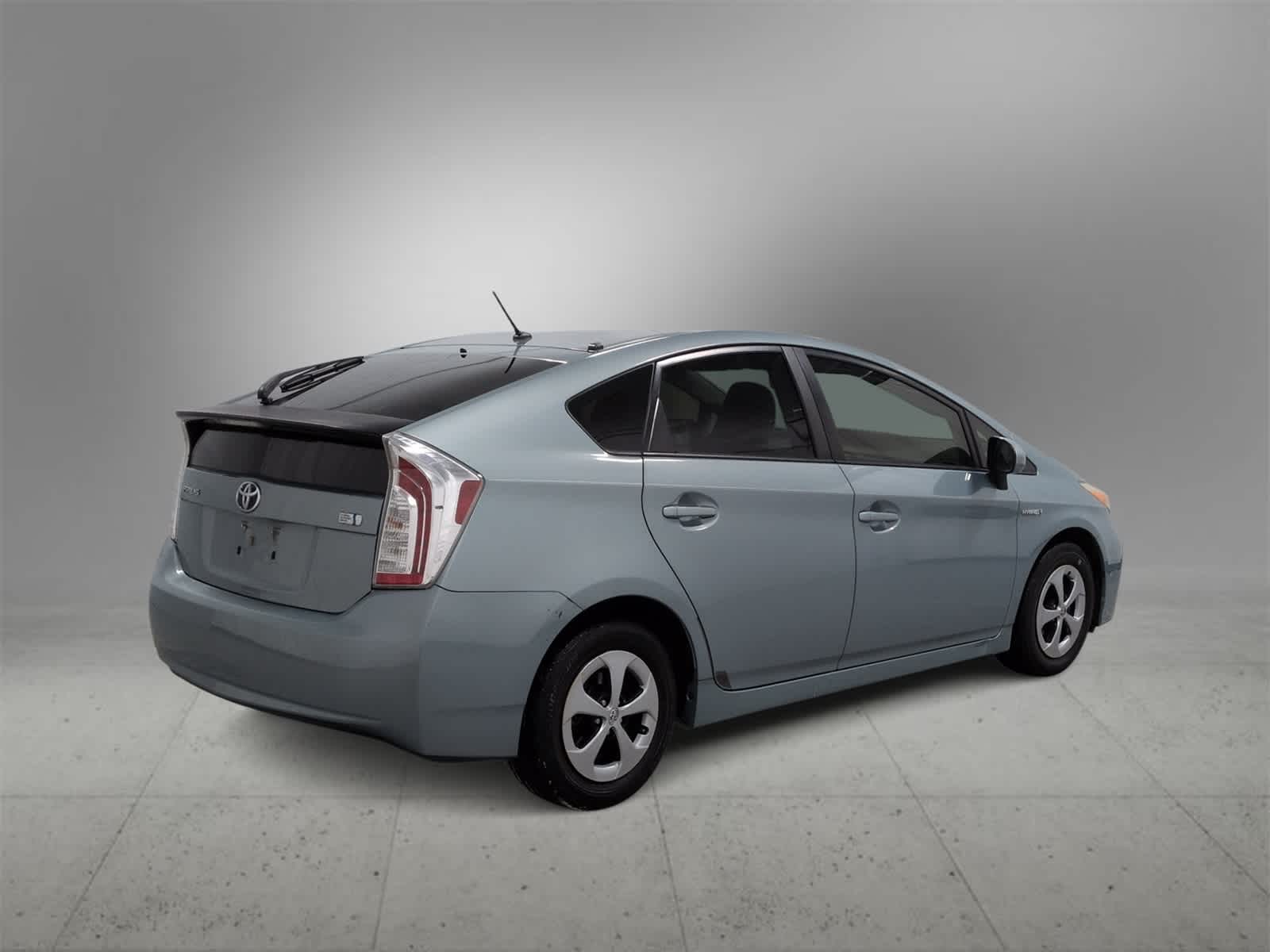 Thumbnail: 2013 Toyota Prius - 8