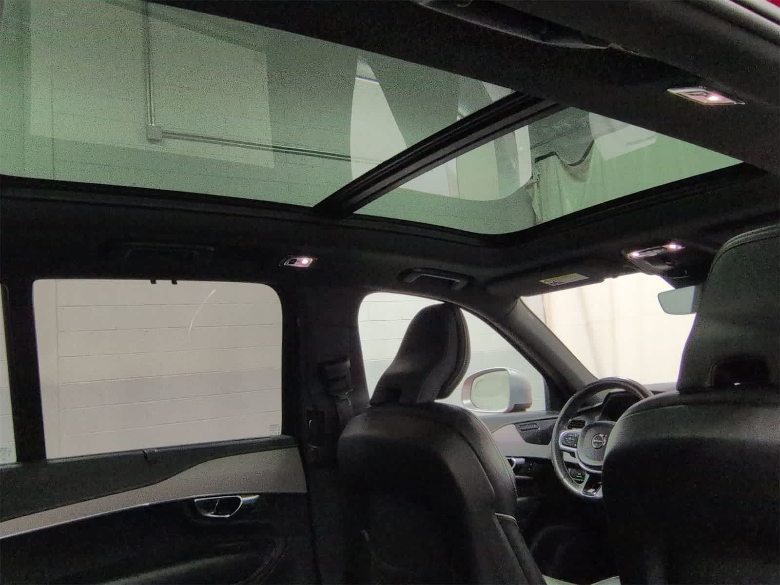 Thumbnail: 2019 Volvo XC90 - 23