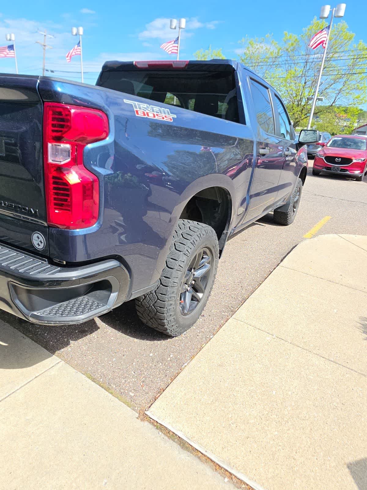 Thumbnail: 2022 Chevrolet Silverado 1500 - 4