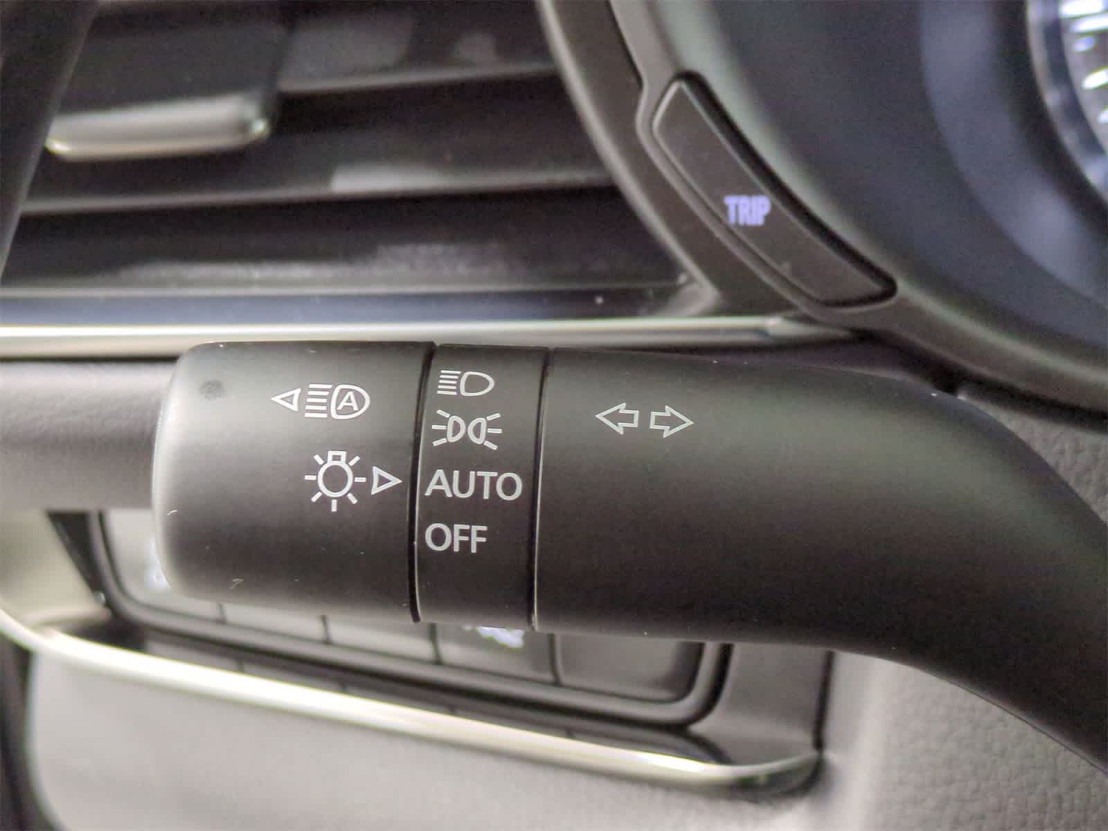 Thumbnail: 2023 Mazda CX-30 - 33